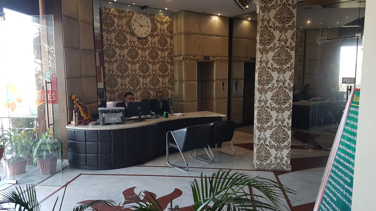 Hotel Ganges Rivera Haridwār Exteriör bild
