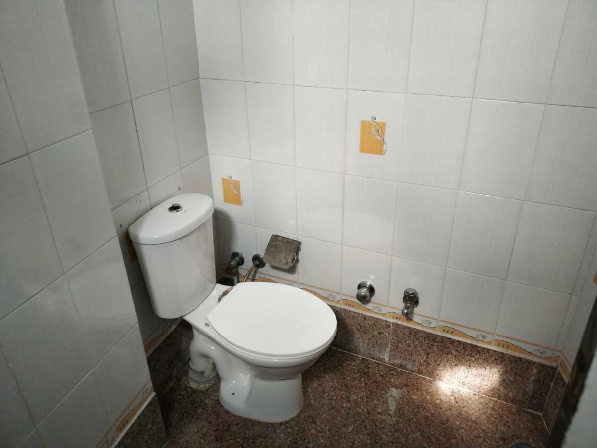 Hotel Ganges Rivera Haridwār Exteriör bild